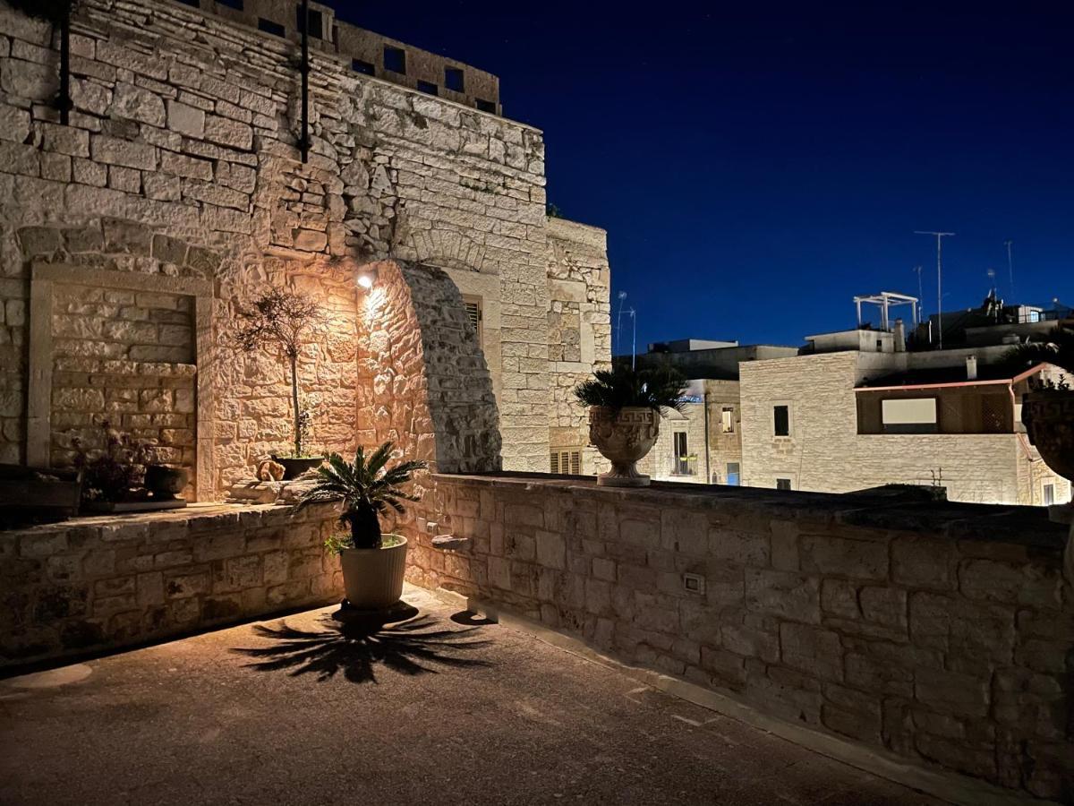 Palazzo Morola XIV Century Lejlighed Giovinazzo Eksteriør billede