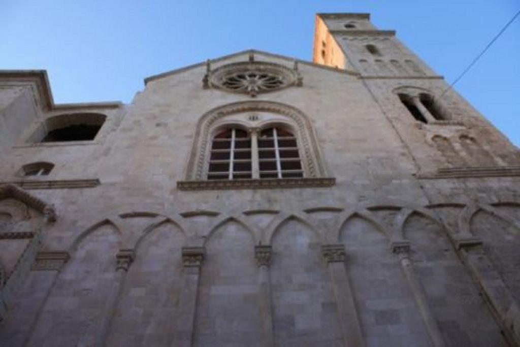 Palazzo Morola XIV Century Lejlighed Giovinazzo Eksteriør billede