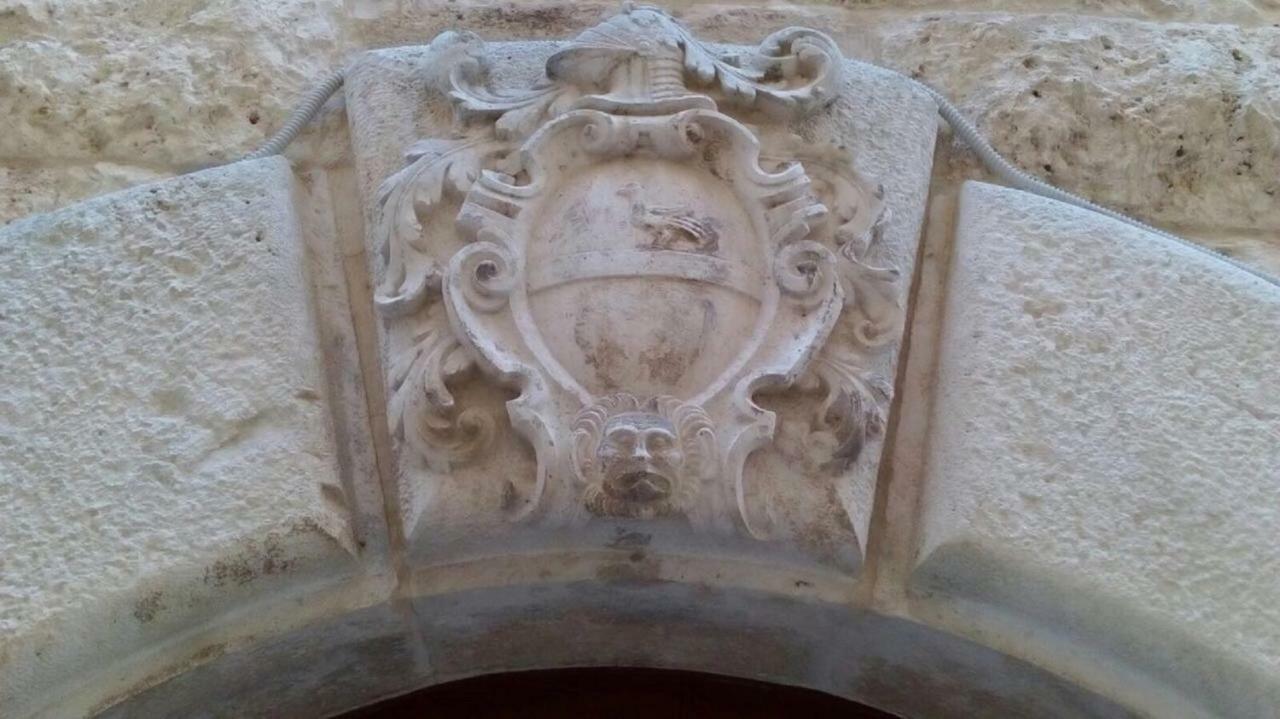 Palazzo Morola XIV Century Lejlighed Giovinazzo Eksteriør billede