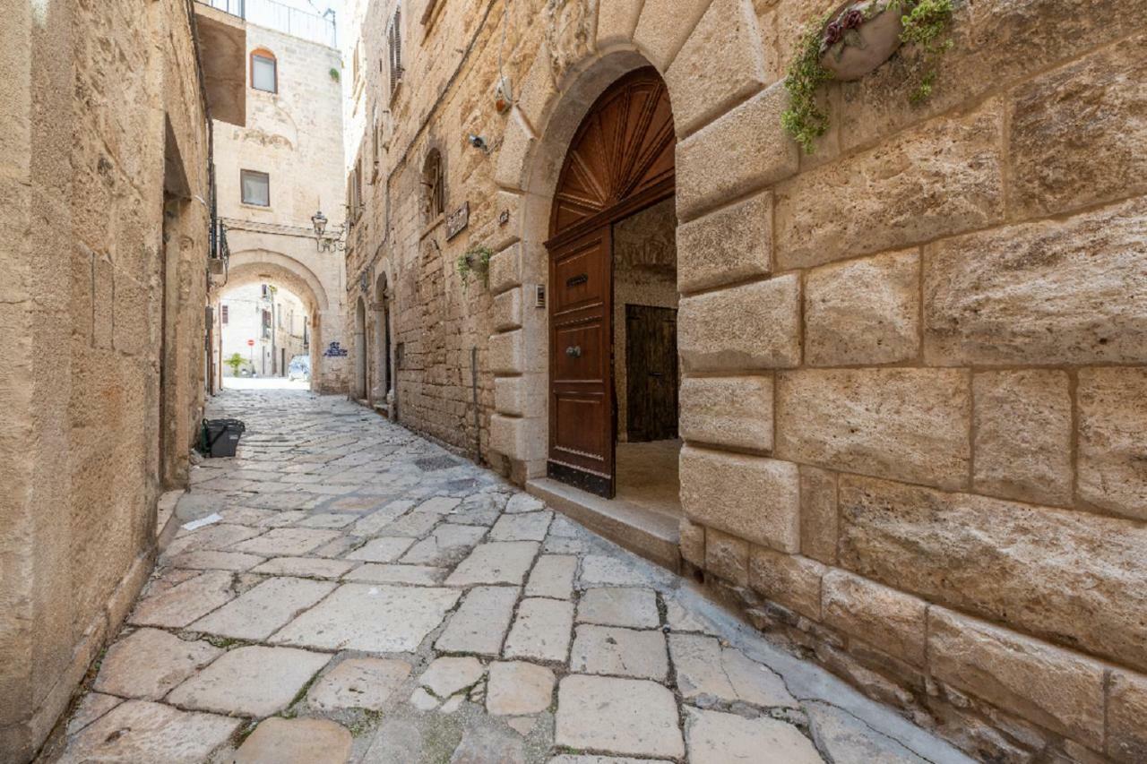 Palazzo Morola XIV Century Lejlighed Giovinazzo Eksteriør billede
