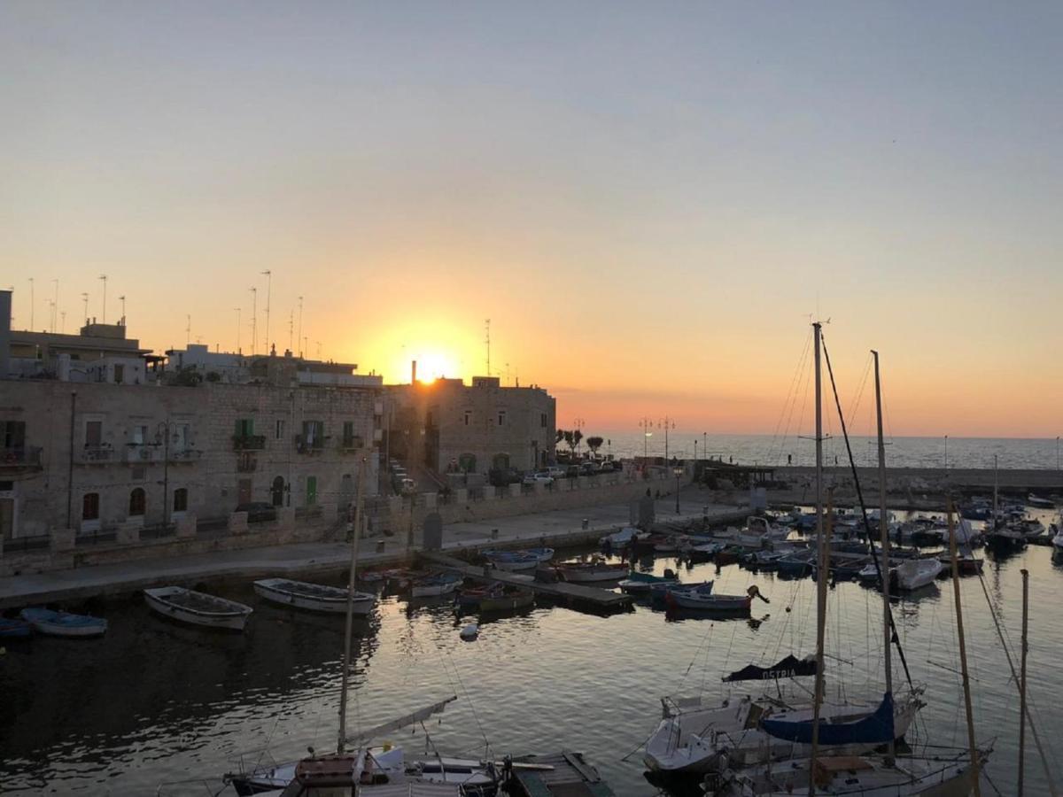 Palazzo Morola XIV Century Lejlighed Giovinazzo Eksteriør billede
