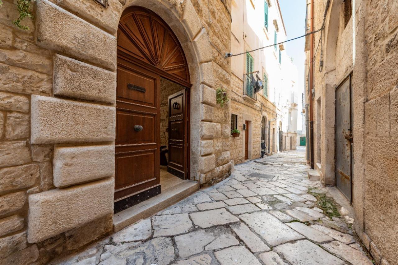 Palazzo Morola XIV Century Lejlighed Giovinazzo Eksteriør billede